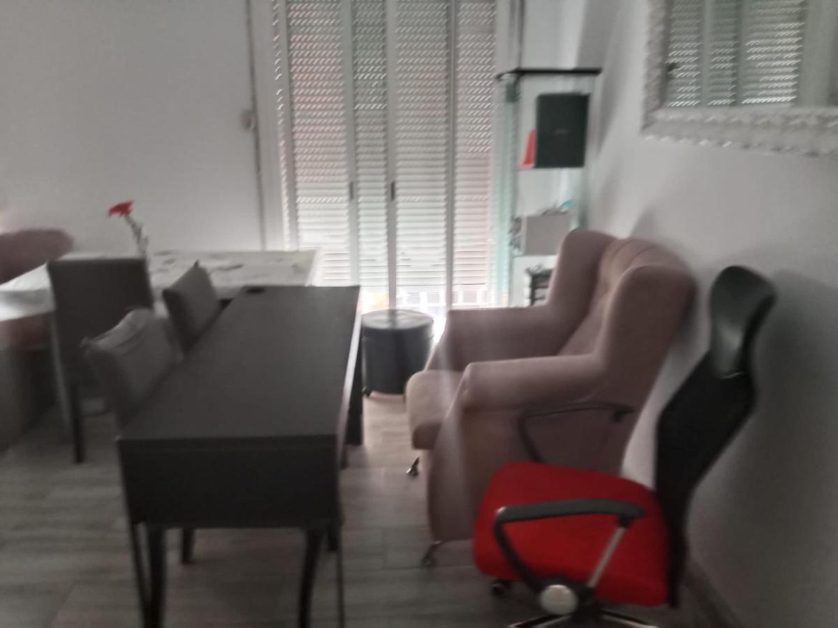 Habitación privada Tarragona con cocina salón y terraza piso compartido Exterior foto