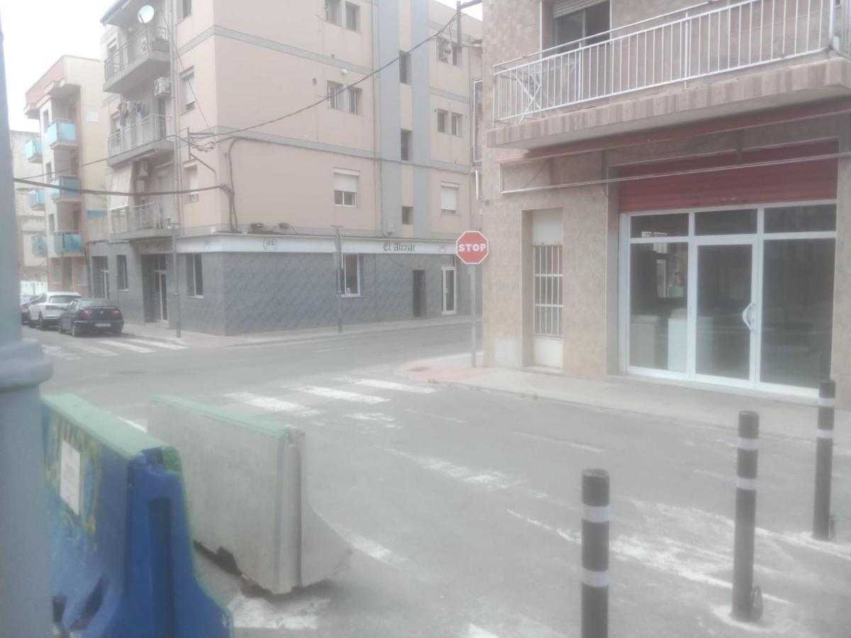 Habitación privada Tarragona con cocina salón y terraza piso compartido Exterior foto