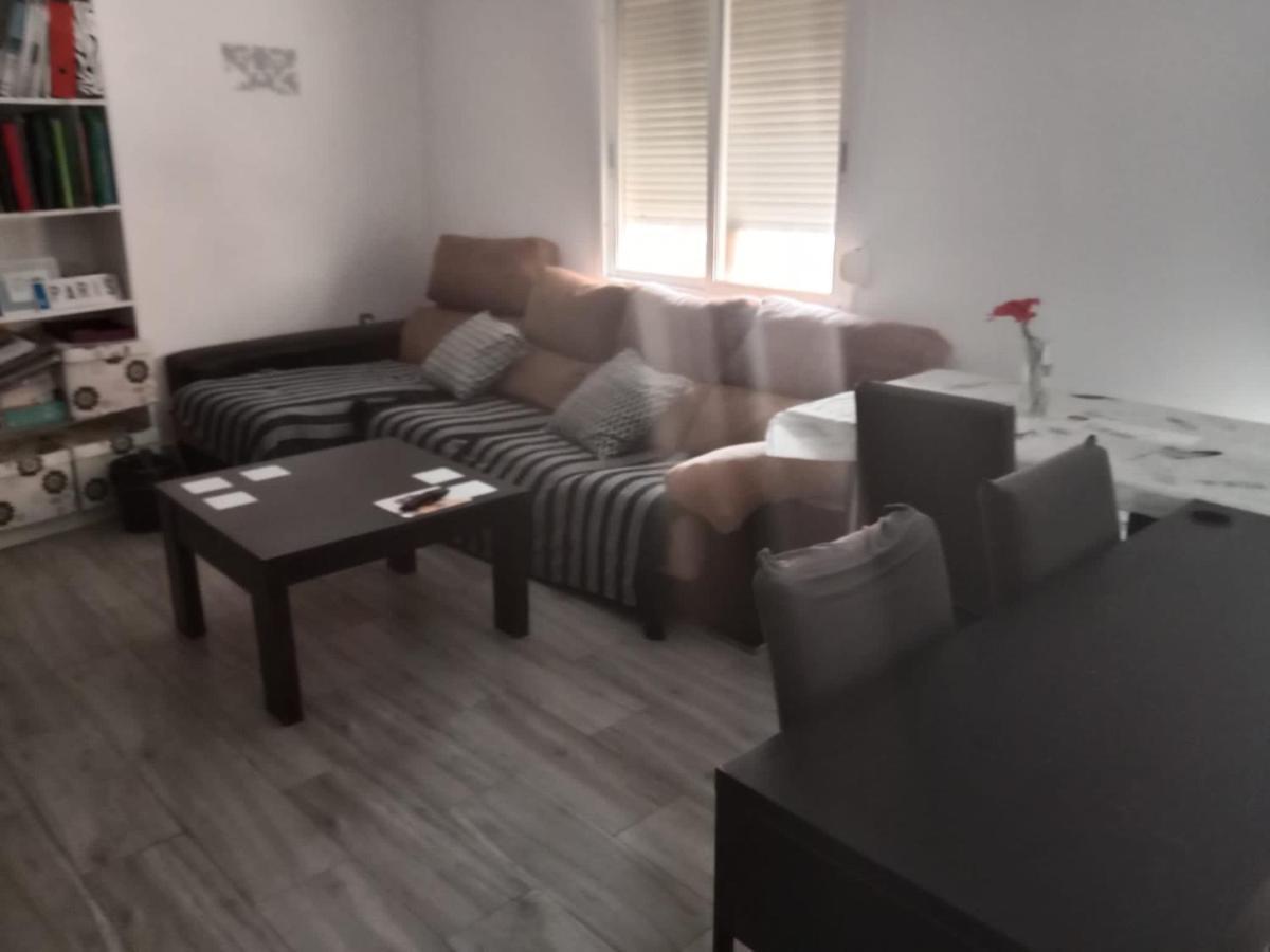 Habitación privada Tarragona con cocina salón y terraza piso compartido Exterior foto