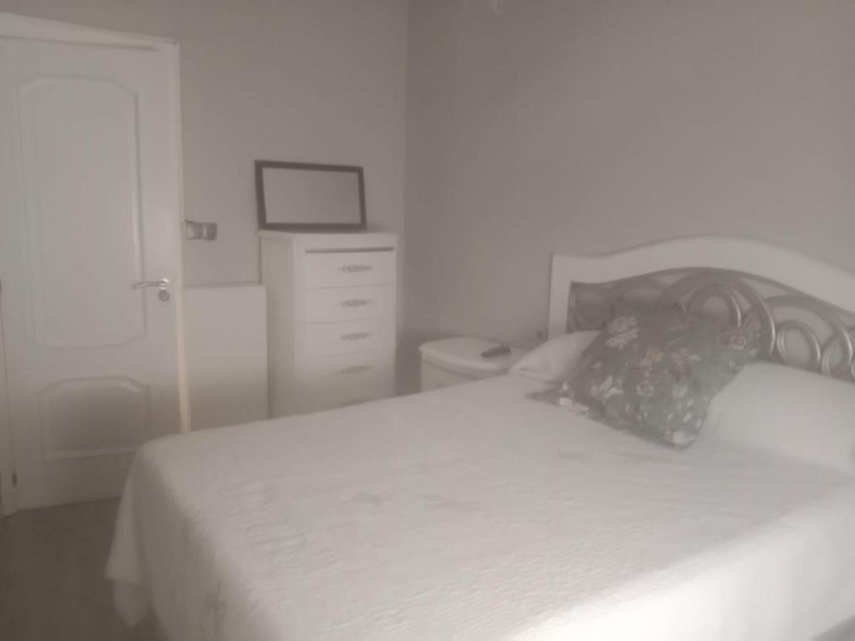Habitación privada Tarragona con cocina salón y terraza piso compartido Exterior foto