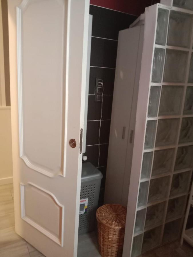 Habitación privada Tarragona con cocina salón y terraza piso compartido Exterior foto